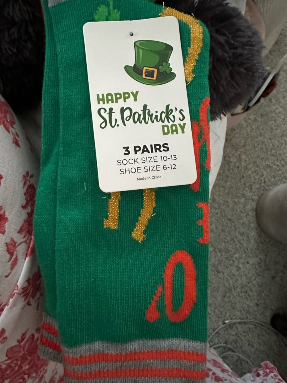 St. Patrick's Day universal Crew Socks - Green Shamrock & Flag Pattern (3 Pairs